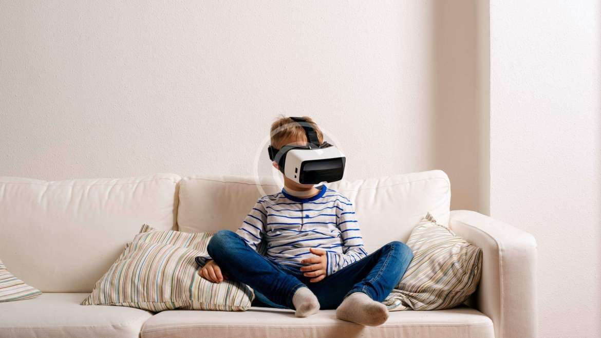 Benefits And Drawbacks Of Using Virtual Reality In Learning – VRLEO